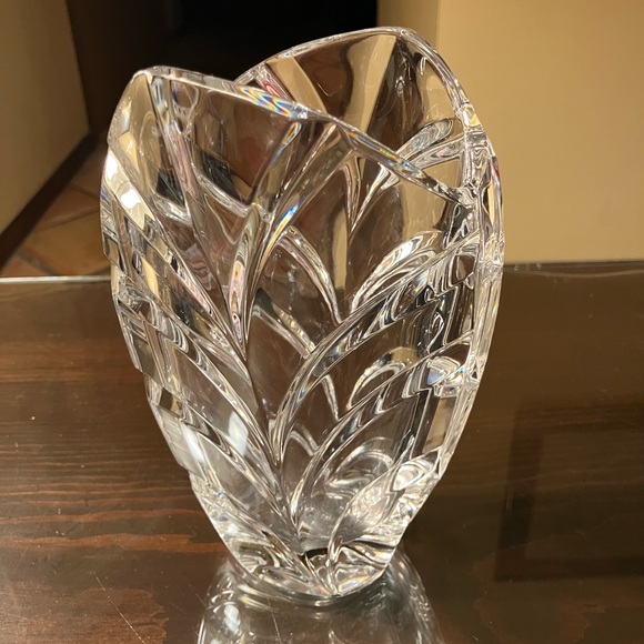 M Other - MIKASA SIGNED CRYSTAL VASE 1980s